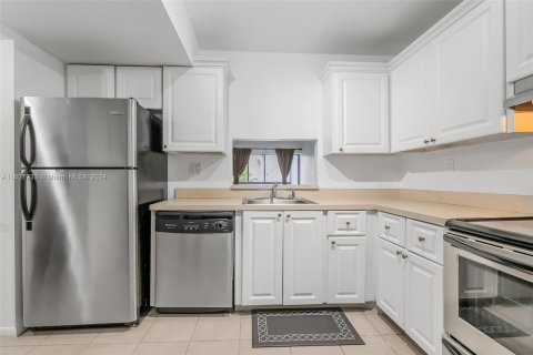 Condo in Plantation, Florida, 1 bedroom  № 1282083 - photo 18