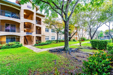 Condominio en venta en Pembroke Pines, Florida, 3 dormitorios, 123.56 m2 № 1282084 - foto 6