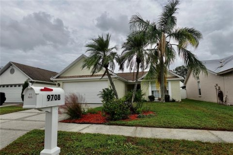 House in Tampa, Florida 3 bedrooms, 115.94 sq.m. № 1436710 - photo 1