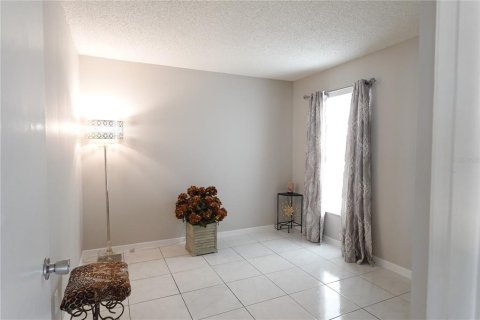 House in Tampa, Florida 3 bedrooms, 115.94 sq.m. № 1436710 - photo 17