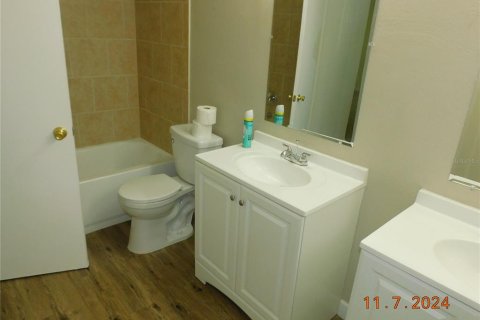 Condo in Kissimmee, Florida, 2 bedrooms  № 1436709 - photo 10