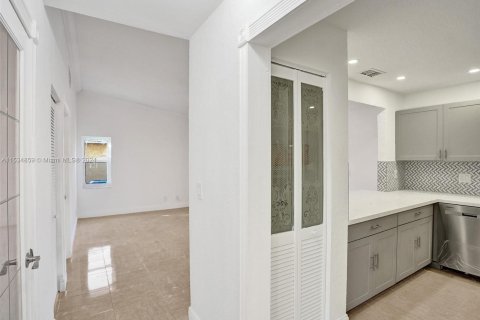 Casa en venta en Sunrise, Florida, 3 dormitorios, 176.33 m2 № 1015924 - foto 9