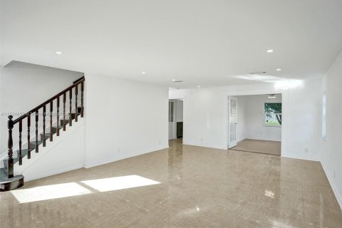 Casa en venta en Sunrise, Florida, 3 dormitorios, 176.33 m2 № 1015924 - foto 5