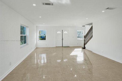 Casa en venta en Sunrise, Florida, 3 dormitorios, 176.33 m2 № 1015924 - foto 7