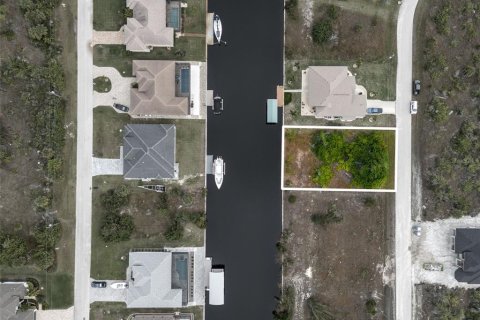 Terreno en venta en Port Charlotte, Florida № 955578 - foto 3