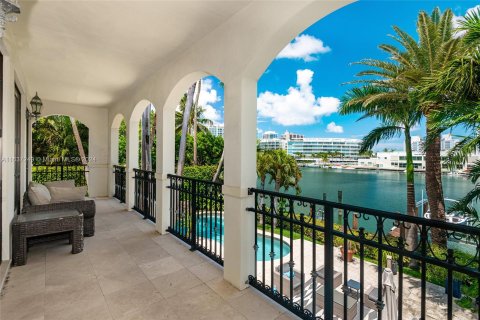 Casa en venta en Miami Beach, Florida, 4 dormitorios, 517 m2 № 1309695 - foto 23