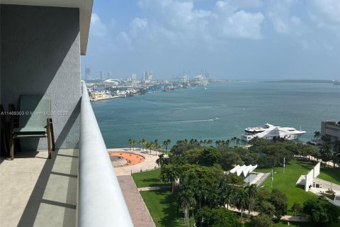 Copropriété à vendre à Miami, Floride: 2 chambres, 116.69 m2 № 779357 - photo 1