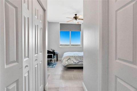 Condominio en venta en Hallandale Beach, Florida, 3 dormitorios, 159.33 m2 № 844074 - foto 5