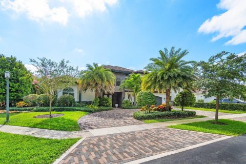 House in Boca Raton, Florida 7 bedrooms, 405.43 sq.m. № 1170993 - photo 16