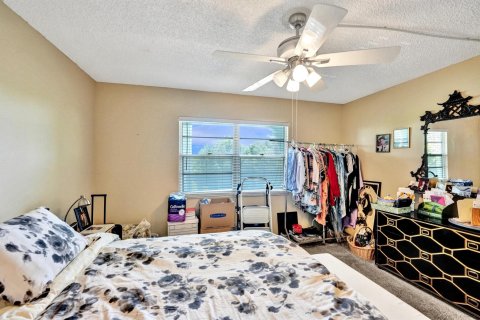 Condo in Coconut Creek, Florida, 2 bedrooms  № 1170992 - photo 5