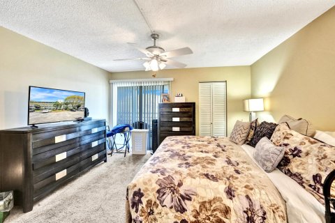 Condo in Coconut Creek, Florida, 2 bedrooms  № 1170992 - photo 10