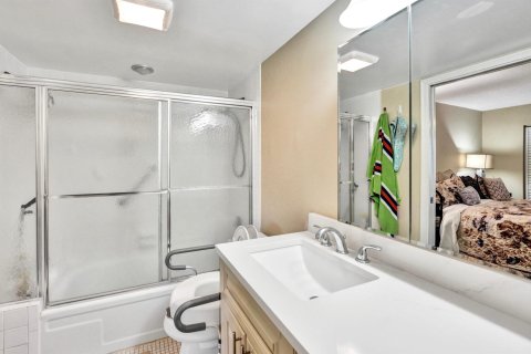 Condo in Coconut Creek, Florida, 2 bedrooms  № 1170992 - photo 2