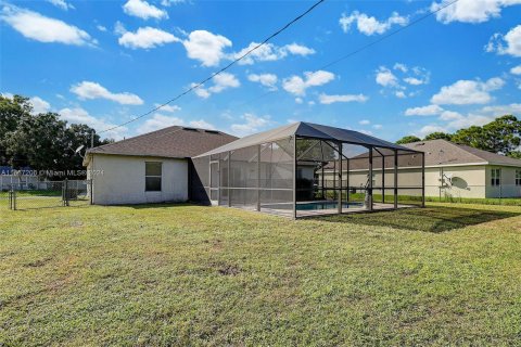 House in Port St. Lucie, Florida 3 bedrooms, 128.67 sq.m. № 1381863 - photo 28