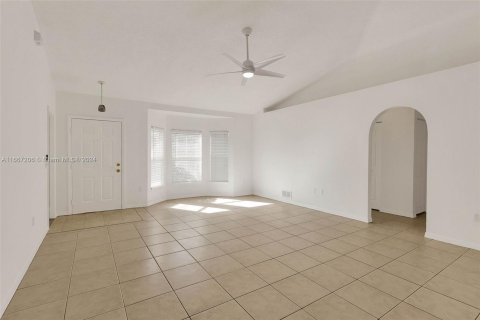 Villa ou maison à vendre à Port St. Lucie, Floride: 3 chambres, 128.67 m2 № 1381863 - photo 7