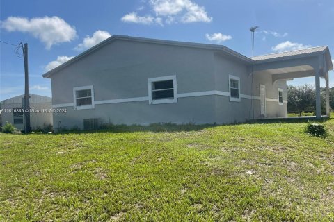 House in Clewiston, Florida 3 bedrooms № 1236823 - photo 28