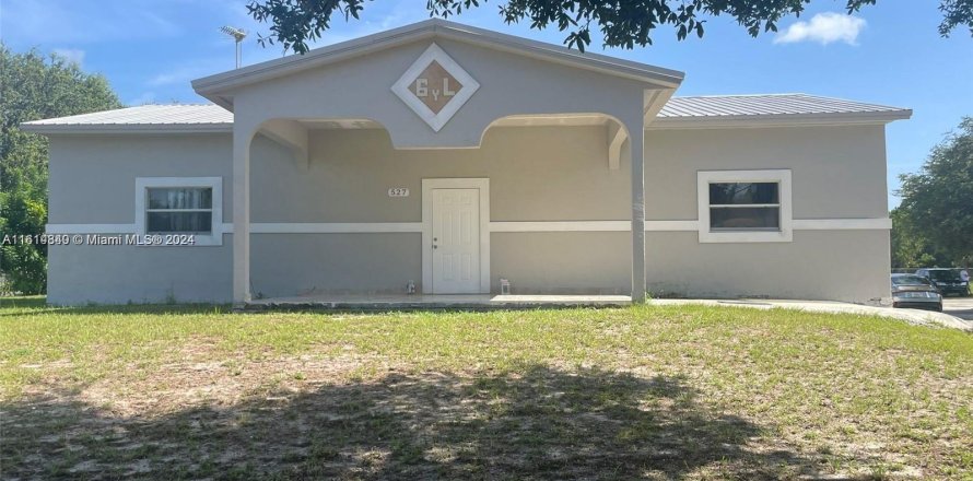 Casa en Clewiston, Florida 3 dormitorios № 1236823