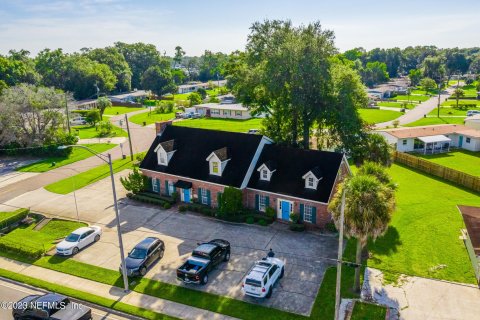 Immobilier commercial à vendre à Jacksonville, Floride: 336.31 m2 № 773160 - photo 1