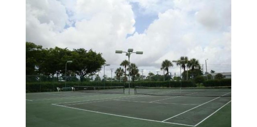 Condominio en Delray Beach, Florida, 2 dormitorios  № 1080424