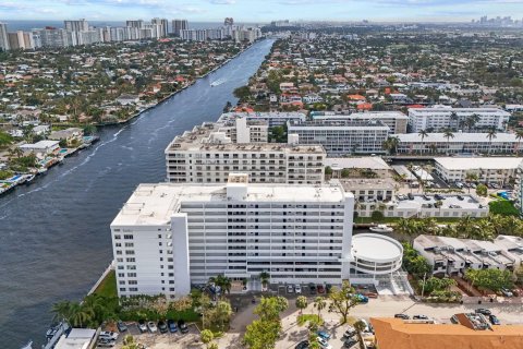 Condo in Fort Lauderdale, Florida, 2 bedrooms  № 1011543 - photo 13