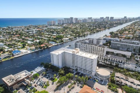 Condo in Fort Lauderdale, Florida, 2 bedrooms  № 1011543 - photo 21