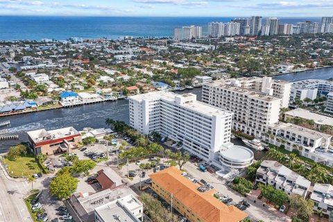 Condo in Fort Lauderdale, Florida, 2 bedrooms  № 1011543 - photo 16