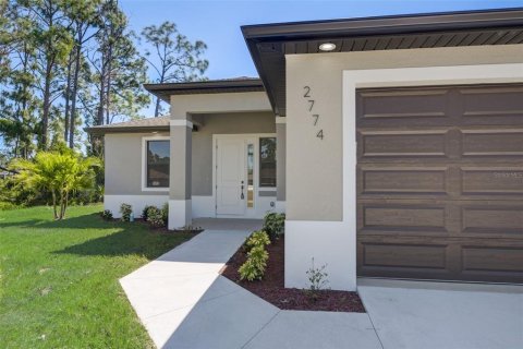 Villa ou maison à vendre à North Port, Floride: 3 chambres, 161.46 m2 № 1134220 - photo 3