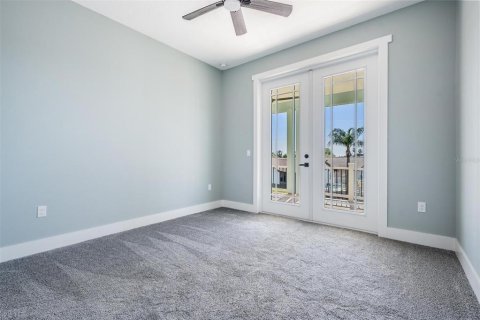 Casa en venta en New Port Richey, Florida, 4 dormitorios, 239.22 m2 № 1134247 - foto 28