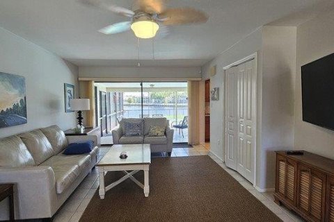 Villa ou maison à louer à Punta Gorda, Floride: 4 chambres, 179.77 m2 № 1349187 - photo 11