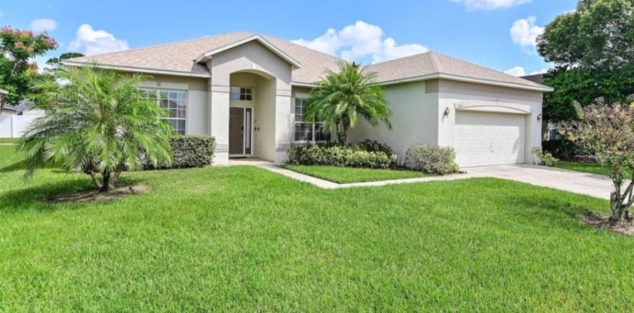 House in Davenport, Florida 4 bedrooms, 209.96 sq.m. № 1347218