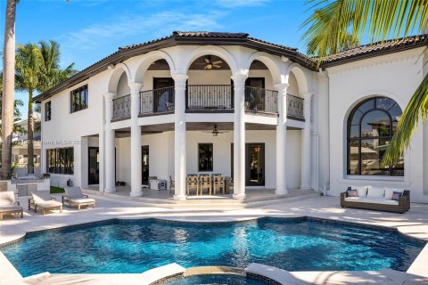Casa en venta en Fort Lauderdale, Florida, 5 dormitorios, 491.27 m2 № 812949 - foto 3