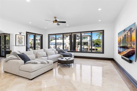 Villa ou maison à vendre à Fort Lauderdale, Floride: 5 chambres, 491.27 m2 № 812949 - photo 17