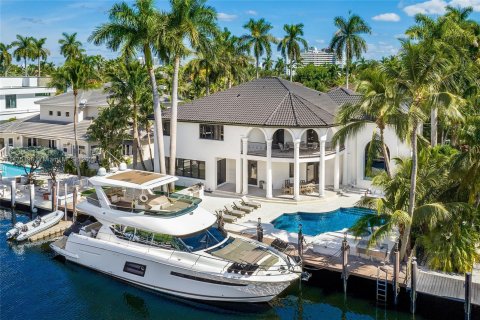 Villa ou maison à vendre à Fort Lauderdale, Floride: 5 chambres, 491.27 m2 № 812949 - photo 2