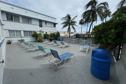 Propiedad comercial en venta en Miami Beach, Florida, 409.79 m2 № 1375449 - foto 9