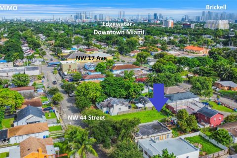 Terreno en venta en Miami, Florida № 1375450 - foto 8