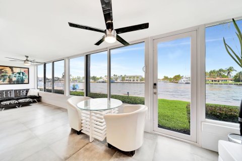 Condominio en venta en Pompano Beach, Florida, 1 dormitorio, 78.97 m2 № 1189704 - foto 12