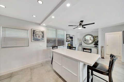 Condominio en venta en Pompano Beach, Florida, 1 dormitorio, 78.97 m2 № 1189704 - foto 15
