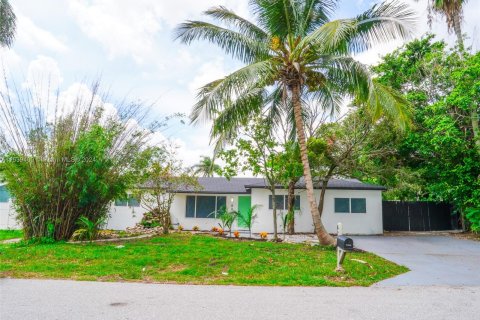 Villa ou maison à vendre à Boynton Beach, Floride: 4 chambres, 160.54 m2 № 1311320 - photo 1