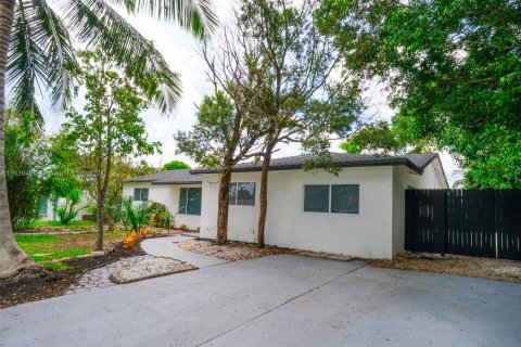 Casa en venta en Boynton Beach, Florida, 4 dormitorios, 160.54 m2 № 1311320 - foto 2