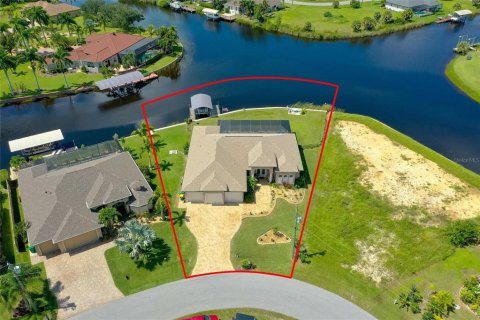 Casa en venta en Port Charlotte, Florida, 3 dormitorios, 246.84 m2 № 1359551 - foto 3