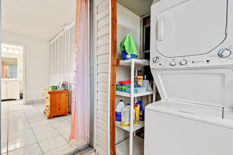 Condominio en venta en Delray Beach, Florida, 1 dormitorio, 66.89 m2 № 913016 - foto 2