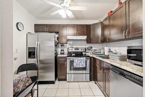 Condominio en venta en Delray Beach, Florida, 1 dormitorio, 66.89 m2 № 913016 - foto 15