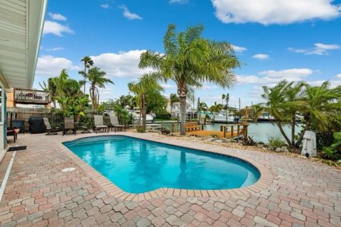 Terreno en venta en Madeira Beach, Florida № 1400939 - foto 5