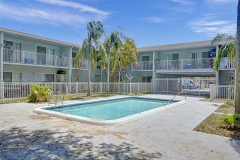 Condominio en venta en Plantation, Florida, 1 dormitorio, 38.65 m2 № 1333558 - foto 25