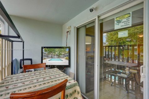 Condominio en venta en Plantation, Florida, 1 dormitorio, 38.65 m2 № 1333558 - foto 17