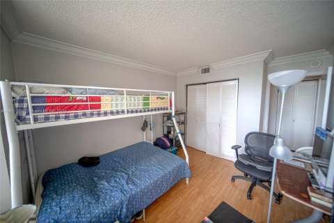 Copropriété à vendre à Hallandale Beach, Floride: 2 chambres, 118.91 m2 № 1333462 - photo 23