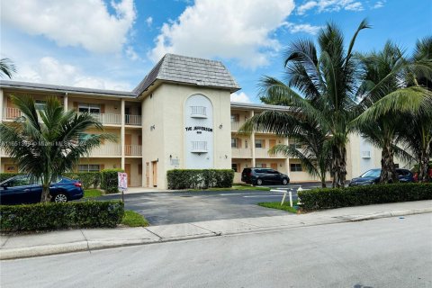 Condo in Coral Springs, Florida, 2 bedrooms  № 1333559 - photo 22