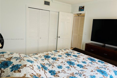 Condo in Coral Springs, Florida, 2 bedrooms  № 1333559 - photo 16