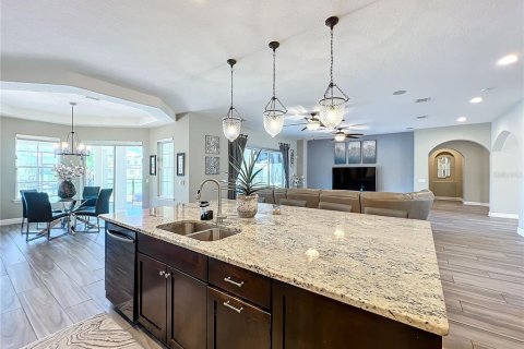 Villa ou maison à vendre à Kissimmee, Floride: 5 chambres, 504.27 m2 № 1286240 - photo 12