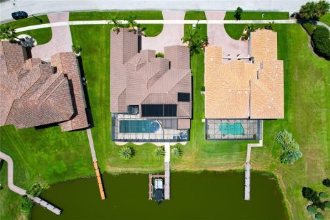 Villa ou maison à vendre à Kissimmee, Floride: 5 chambres, 504.27 m2 № 1286240 - photo 5