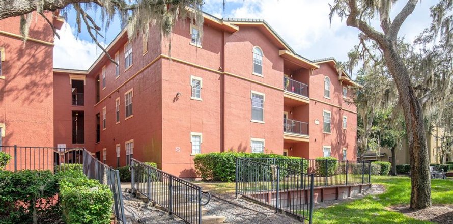 Condominio en Lake Mary, Florida, 1 dormitorio  № 1415022